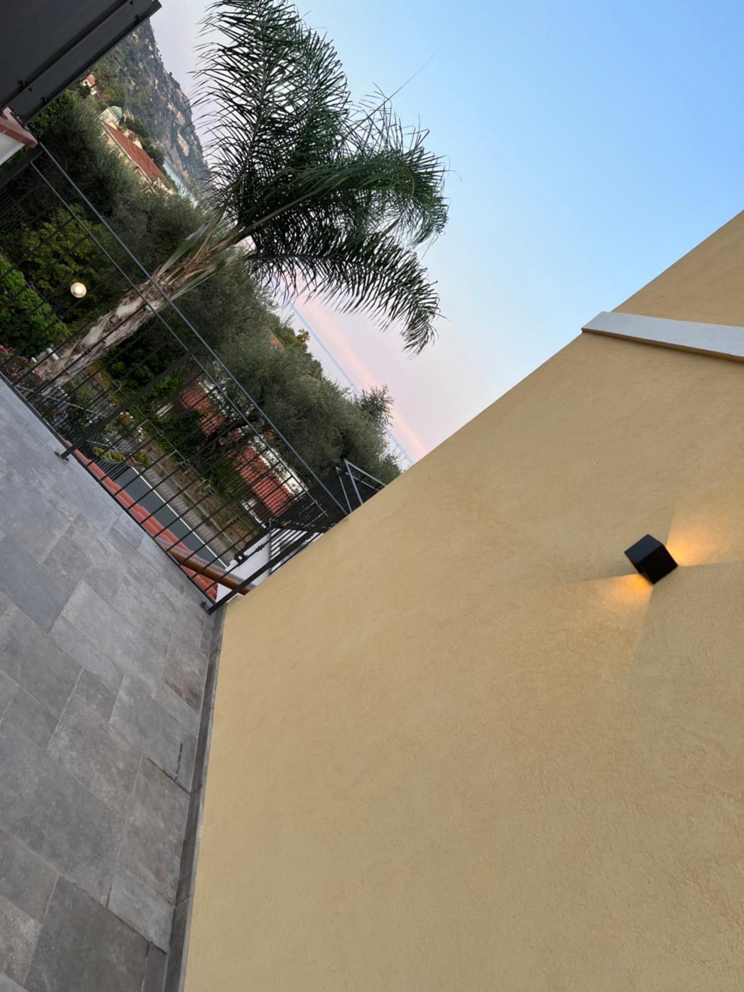 Corso Montecarlo Apartment Ventimiglia Luaran gambar